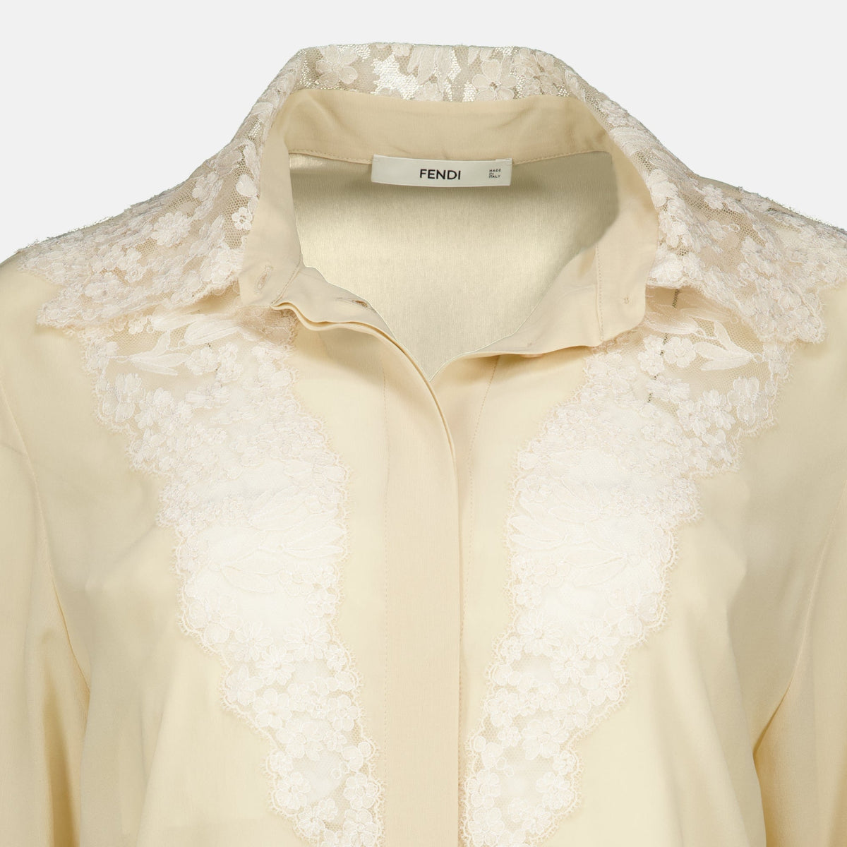 Chemise en Soie Brodée