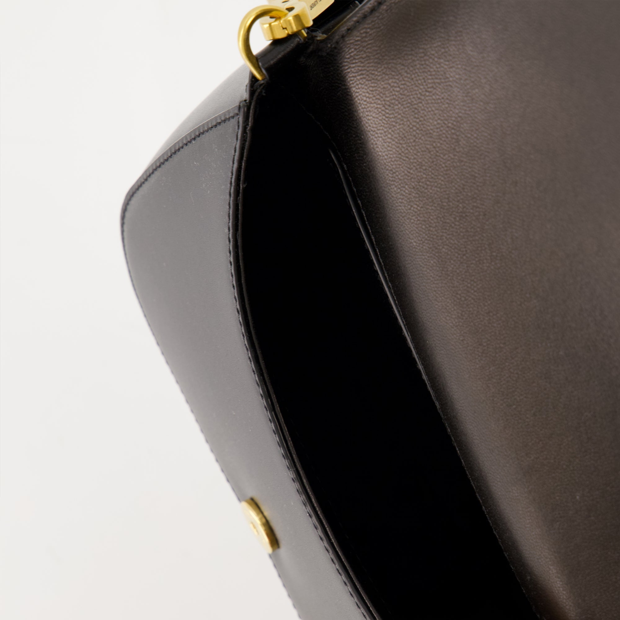 Image of Le Mini Sac Voltaire Noir by Saint Laurent for Women - Season Autumn-Winter 2025 - Detail View 2