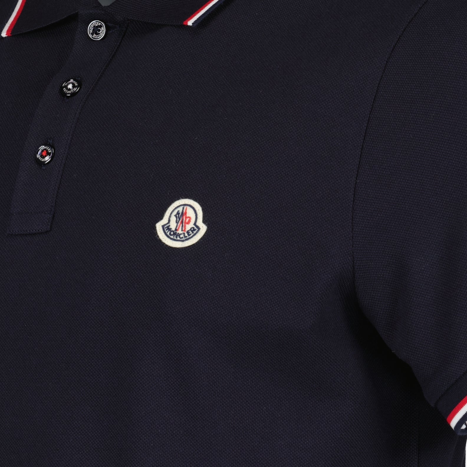 Image of Polo à Logo en Coton by Moncler for Men - Season Spring-Summer 2026 - Detail View 1