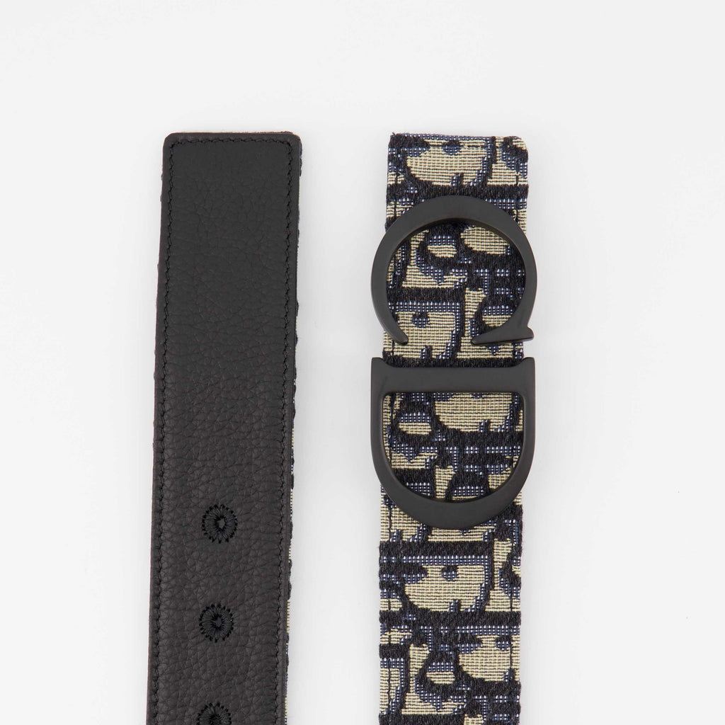 reversible belt, canvas and leather, elegant accessory, versatile belt, designer belt