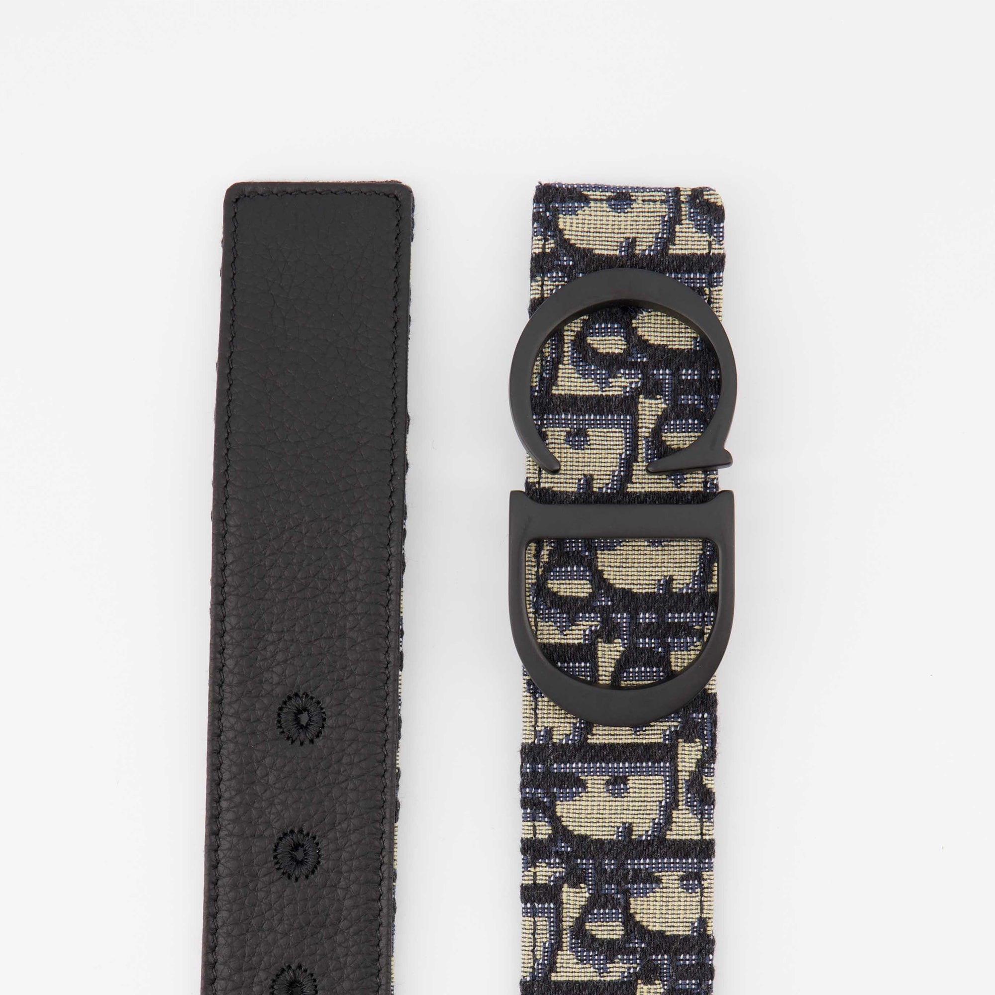 reversible belt, canvas and leather, elegant accessory, versatile belt, designer belt