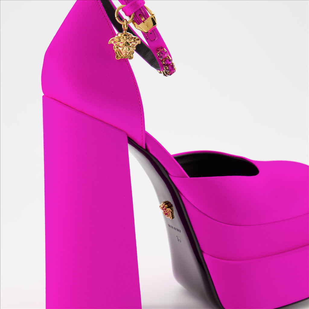 Medusa heels online