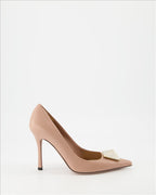 1. Escarpins One Stud  
2. Beige high heels  
3. Valentino Garavani shoes  
4. Designer footwear  
5. Chic women's shoes