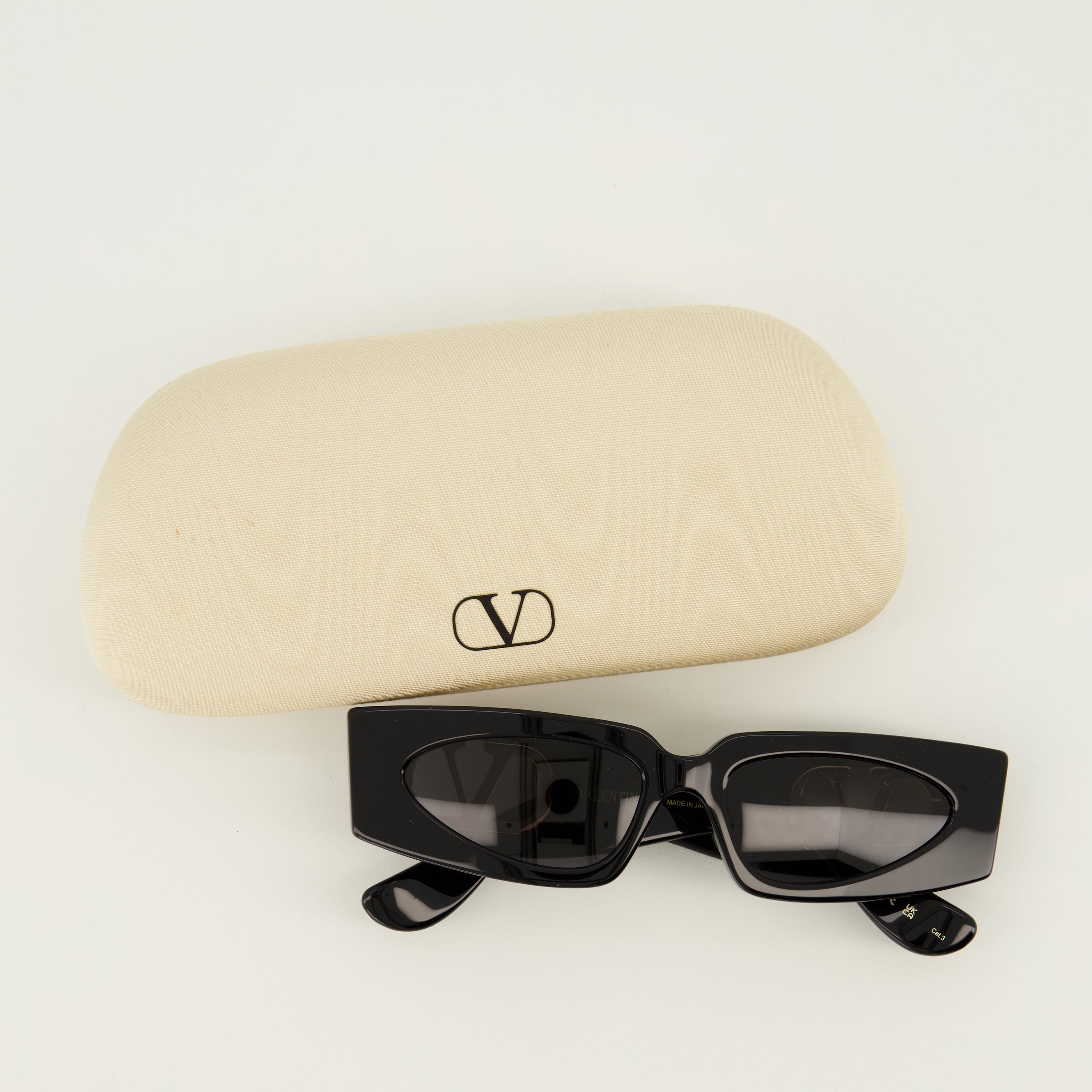 Black Vlogo Sunglasses