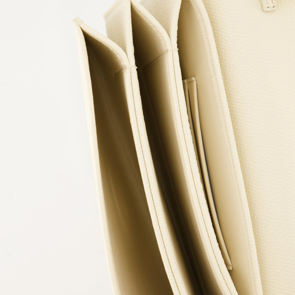 VLogo Pouch, Valentino Garavani, chain pouch, leather accessory, designer pouch