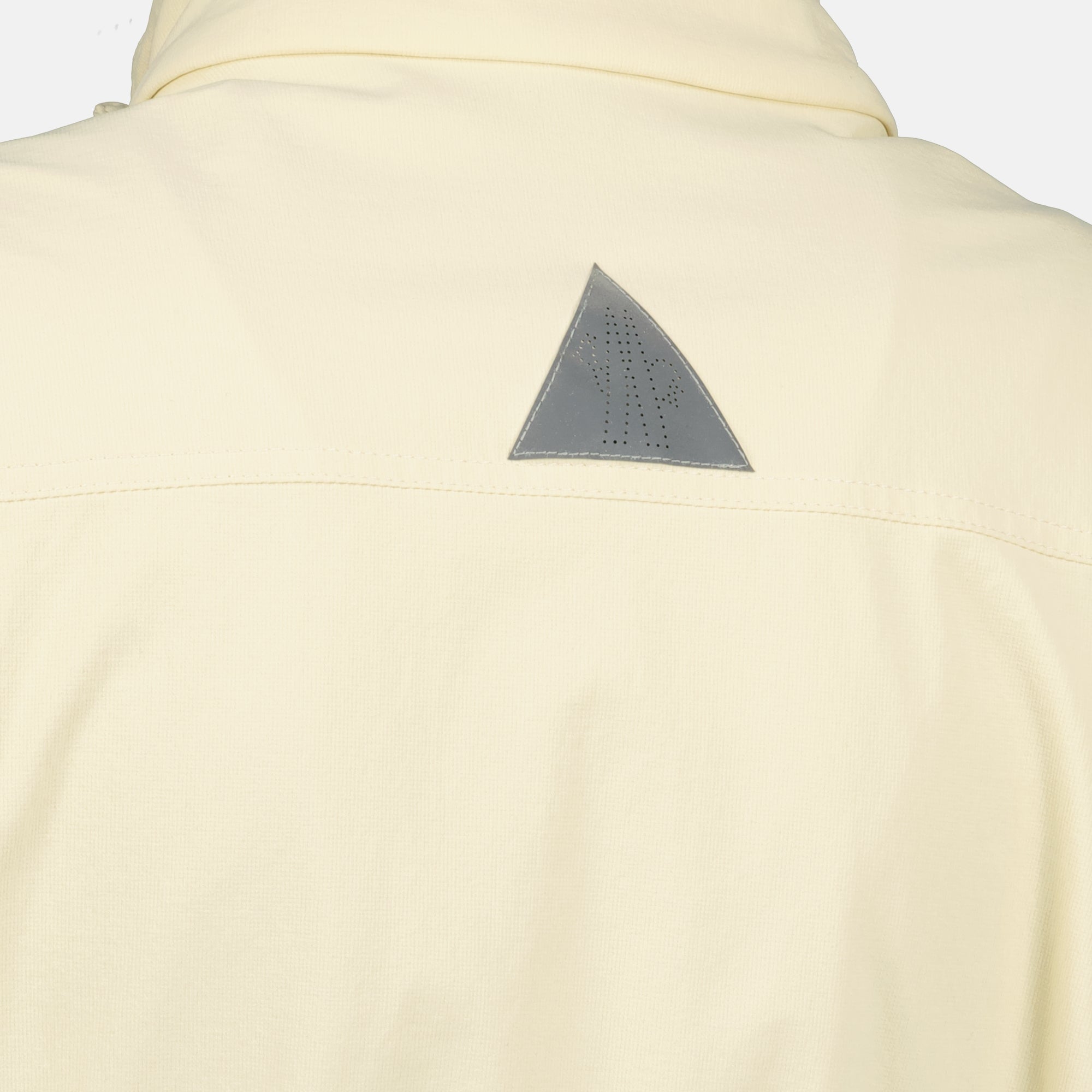 Bild der beigen Mathes 2-in-1 Militärjacke von Moncler Grenoble für Damen - Saison Frühling-Sommer 2026 - Detailansicht 6