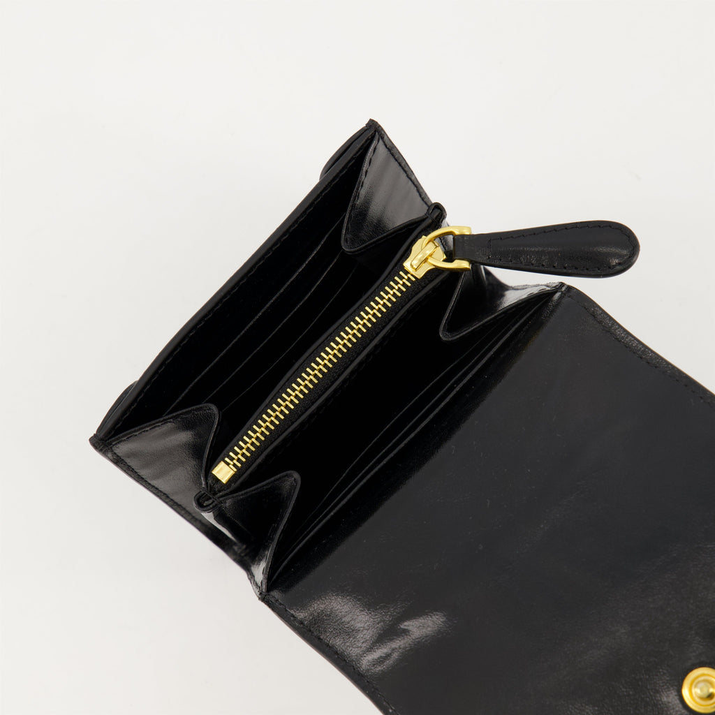 black leather wallet, AMI Paris, grained leather, practical wallet, stylish accessory