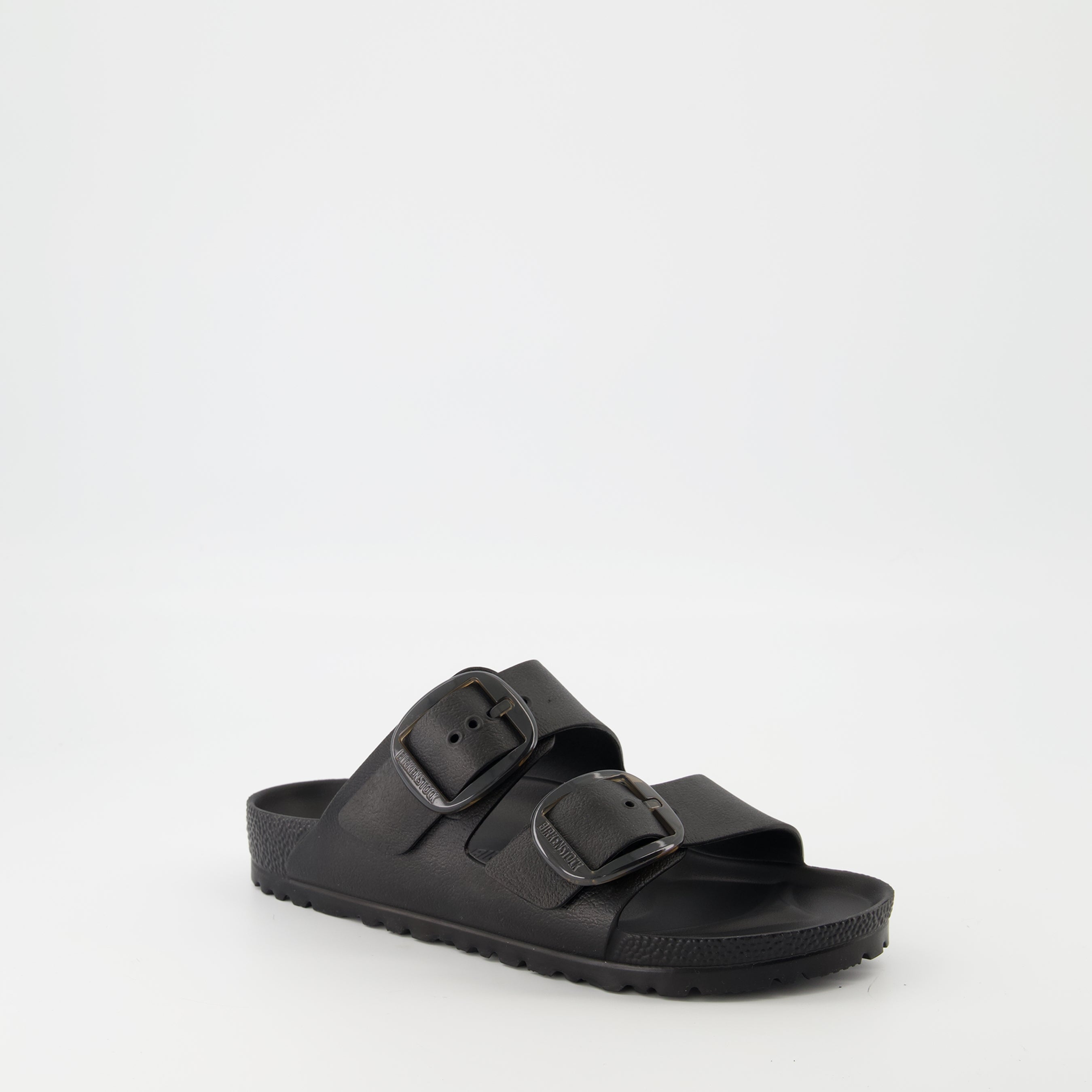 Image des sandales Arizona Big Buckle Eva de Birkenstock pour femmes - Saison Printemps-Été 2025 - Vue avant droite en trois quarts