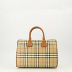 Image du sac Bowling Check Beige de Burberry pour femmes - Saison Printemps-Été 2026 - Vue arrière