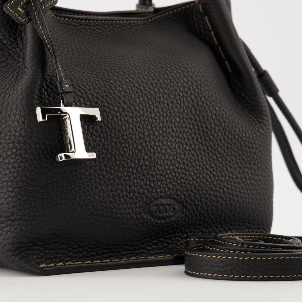 Tod's bucket bag, black leather bag, grained calf leather, Italian designer accessories, Fall-Winter 2025 collection