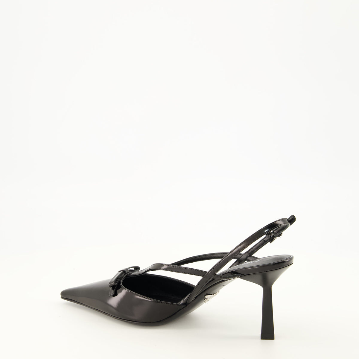 Schwarze Lederpumps mit Knöchelriemen