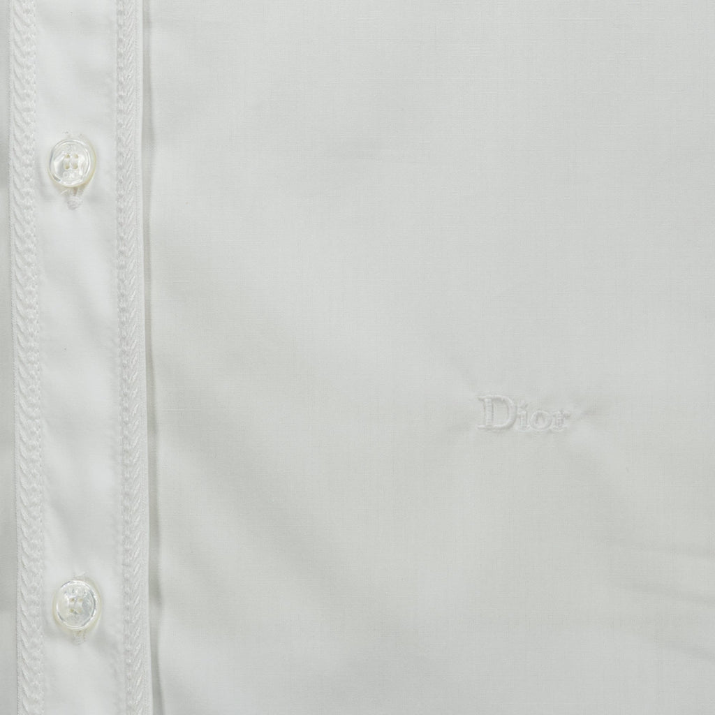 Camisa branca de algodão bordado