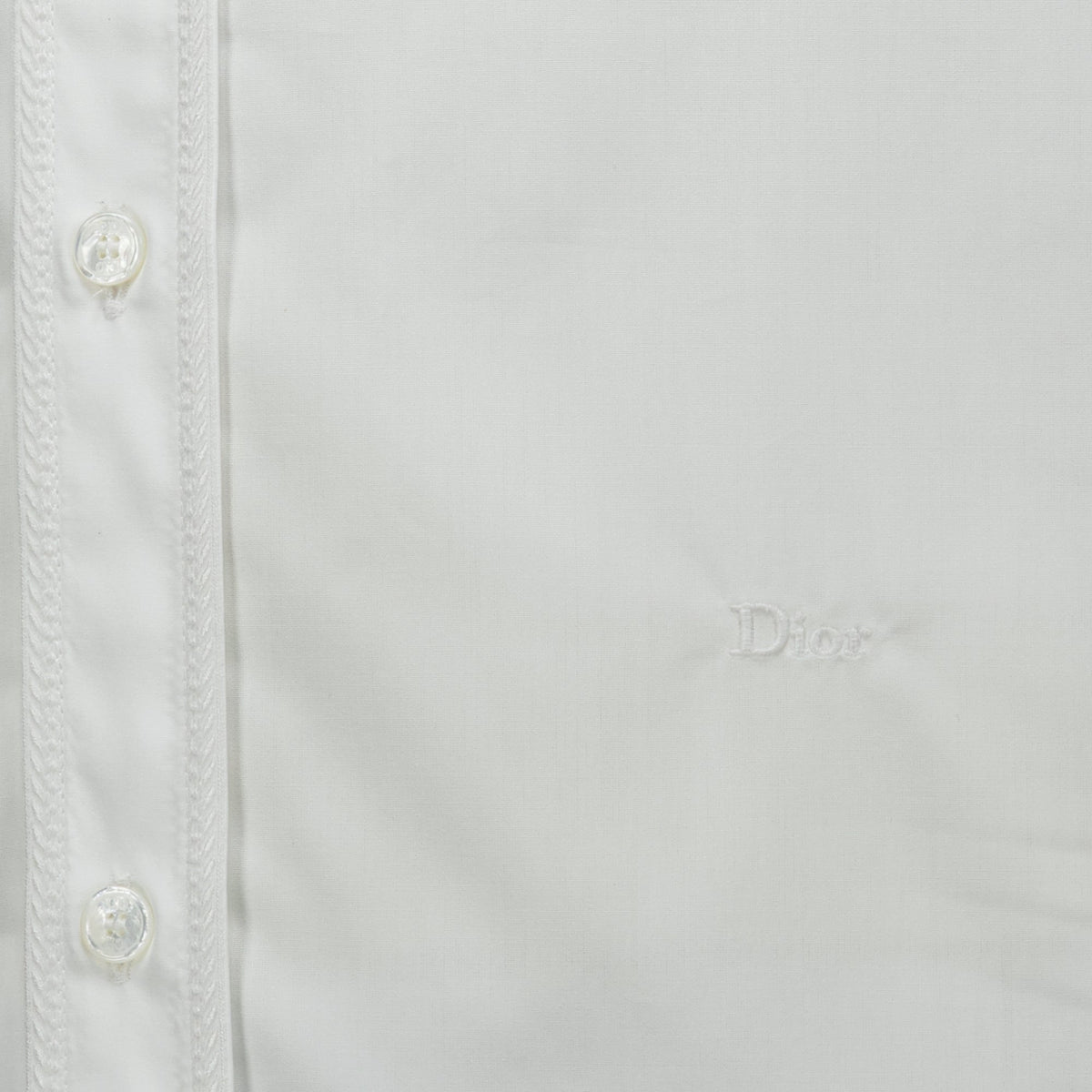 Camisa branca de algodão bordado