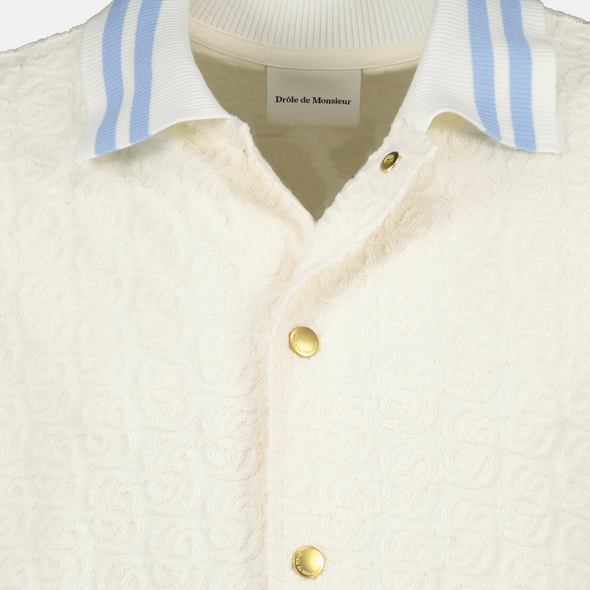 Image of Monogramme White Shirt - Drôle de Monsieur by Drole De Monsieur for Men - Season Spring-Summer 2026 - Detail View 1