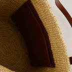 Image d'un sac tote en raffia beige de Rabanne pour femmes - Saison Printemps-Été 2025 - Vue de détail 1