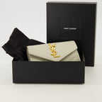 Image du portefeuille Cassandre de Saint Laurent pour femmes - Saison Printemps-été 2026 - Détail 1