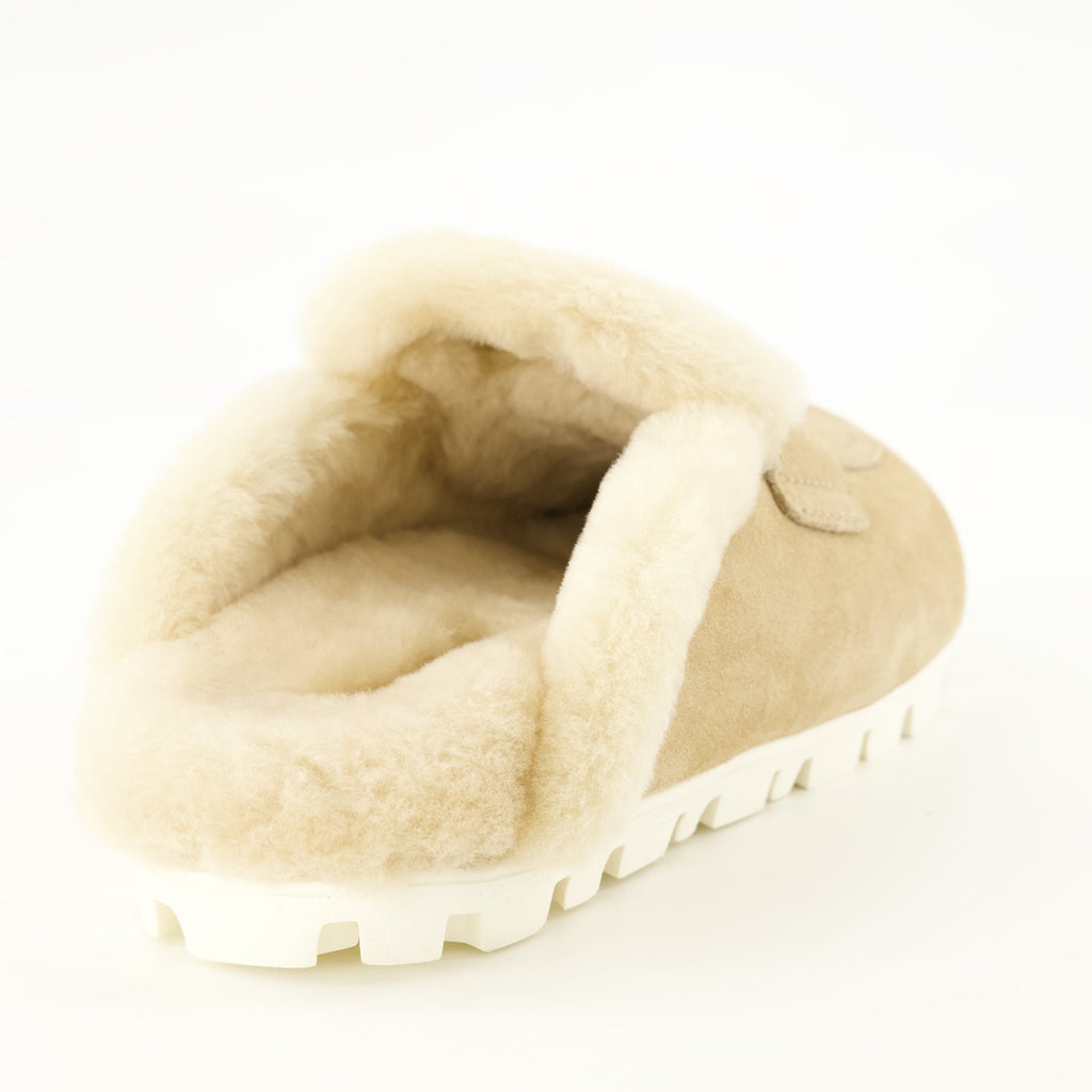 Mulas de Piel de Oveja Beige