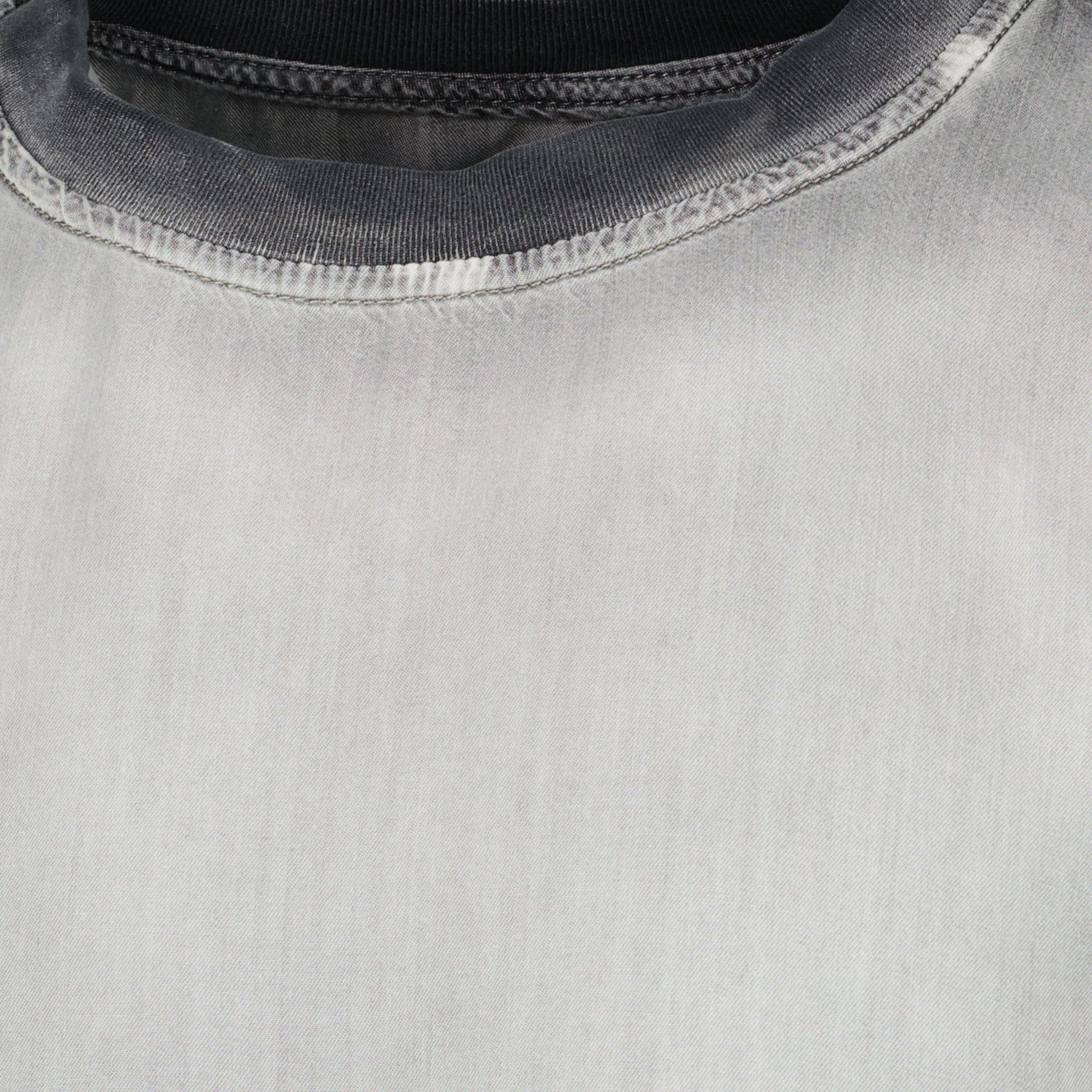 Image of t-shirt d-box gris effet délavé by Diesel for Men - Season Spring-Summer 2026 - Detail View 2