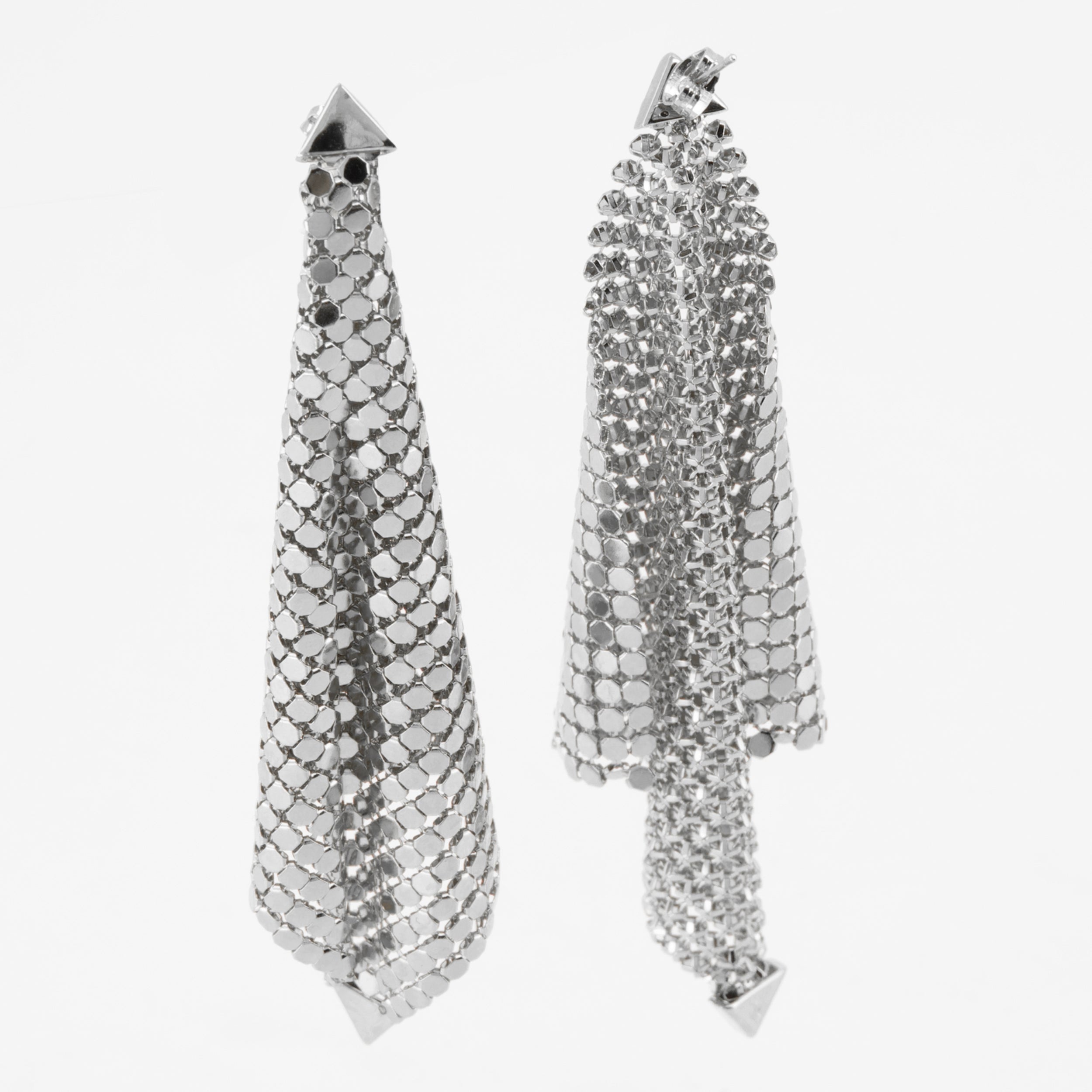 Silver earrings, Rabanne Pixel earrings, Draped design earrings, Metallic mesh jewelry, Spring-Summer 2025 accessories