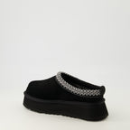 Image of Tazz II White Suede Mules by Ugg for Women - Season Autumn-Winter 2025 - Back Right Three-Quarter View