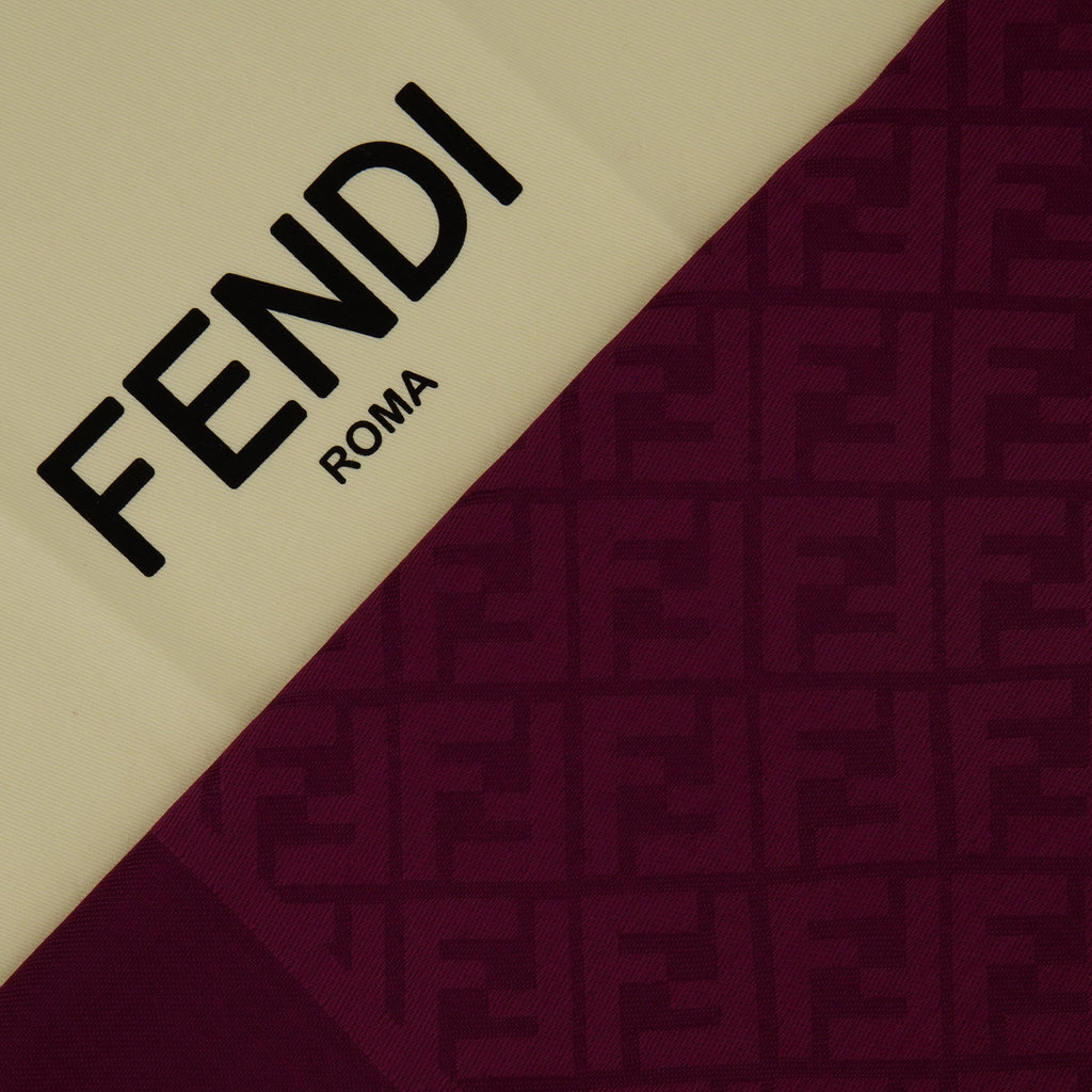 Imagem do Châle FF Bordeaux da Fendi para Mulheres - Temporada Primavera-Verão 2026 - Detalhe 2
