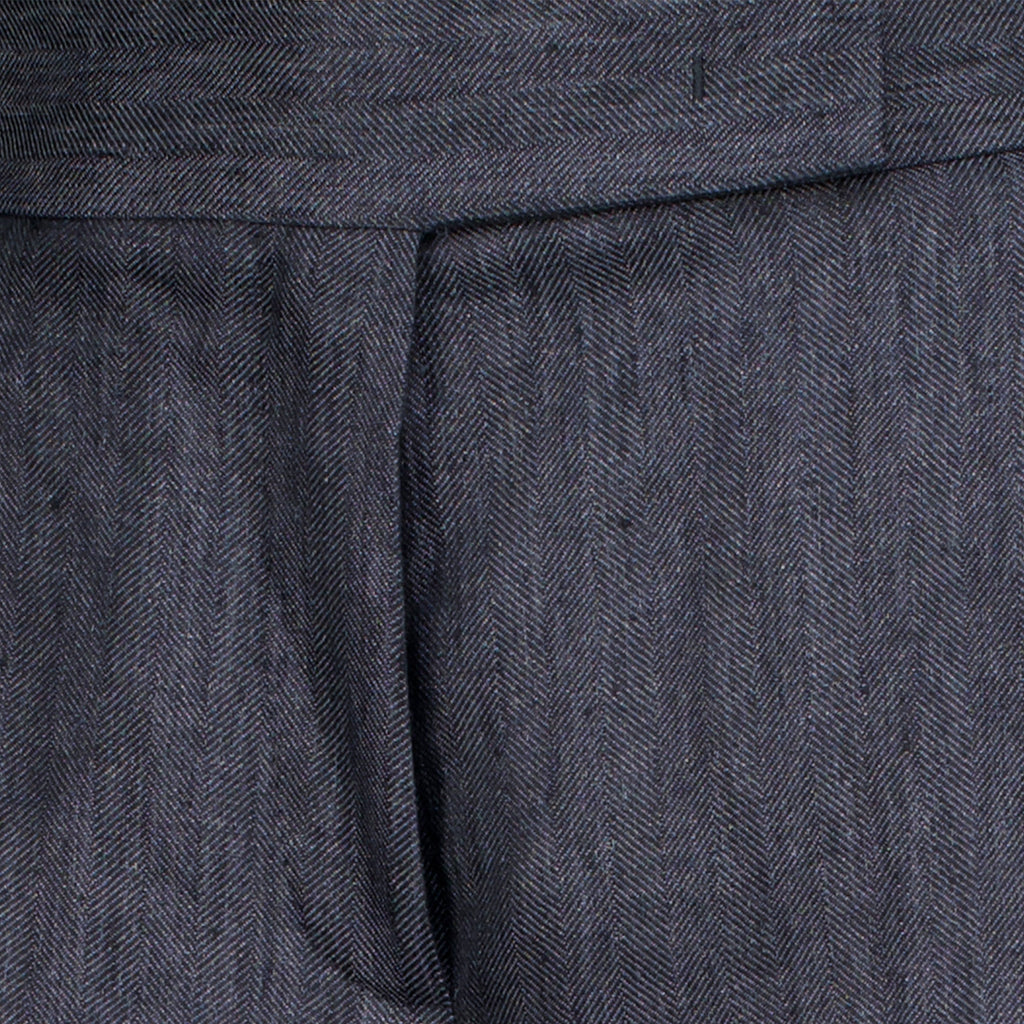 Weit geschnittene Hose aus grauem Fischgrät-Leinen