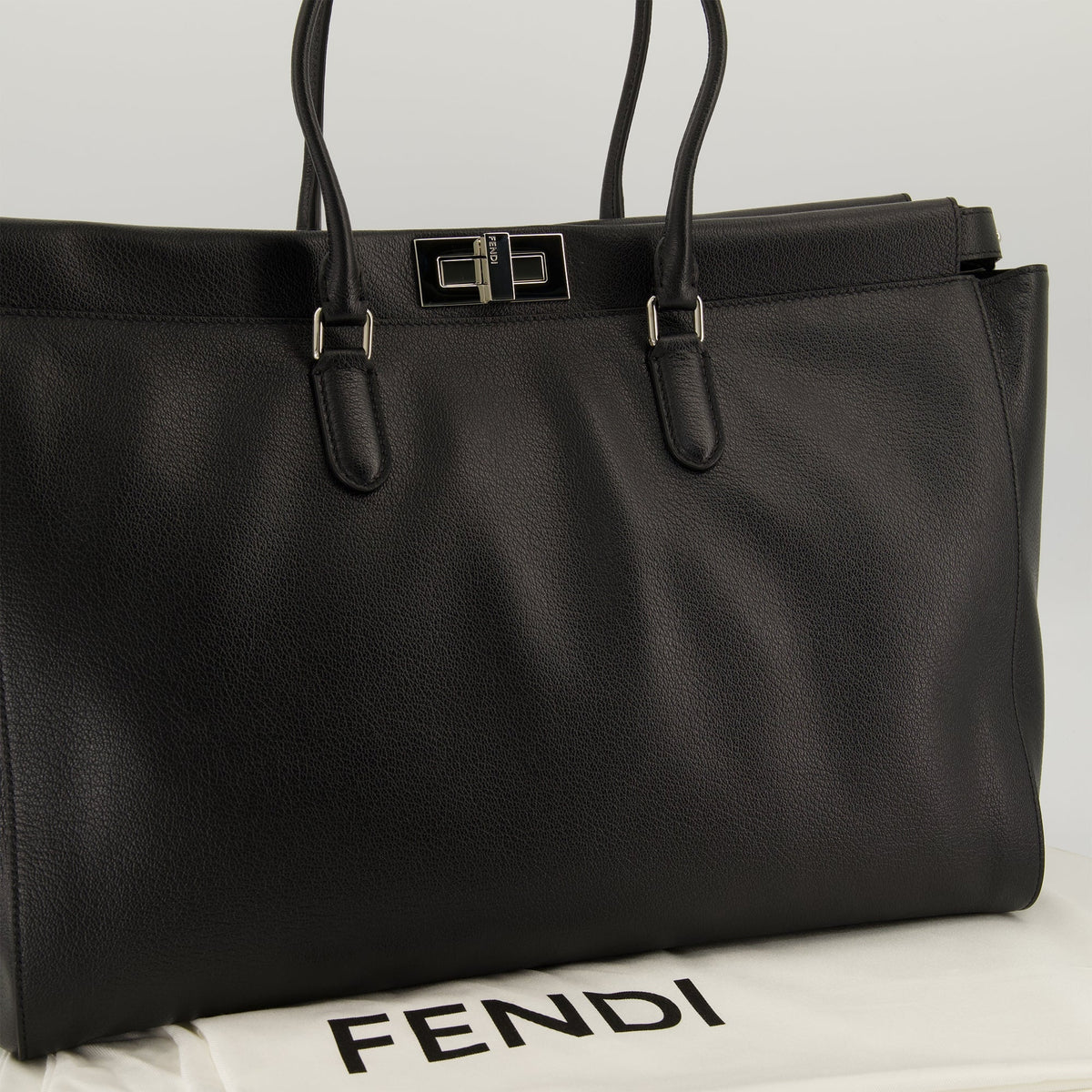 Bolsa Peekaboo Grande de Couro Texturizado Preto