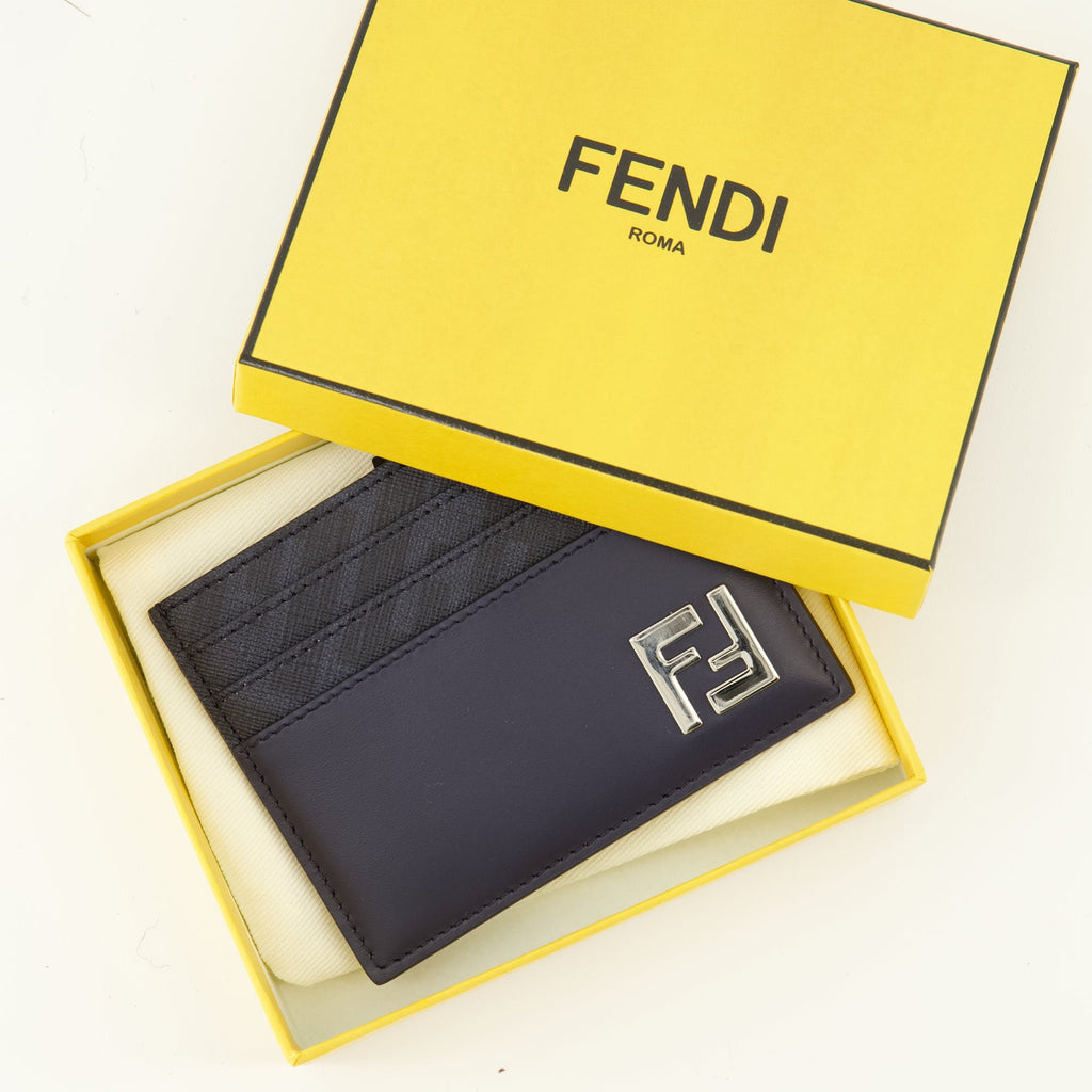 Image of Porte-cartes FFSquared by Fendi for Men - Season Spring-Summer 2026 - Detail View 2