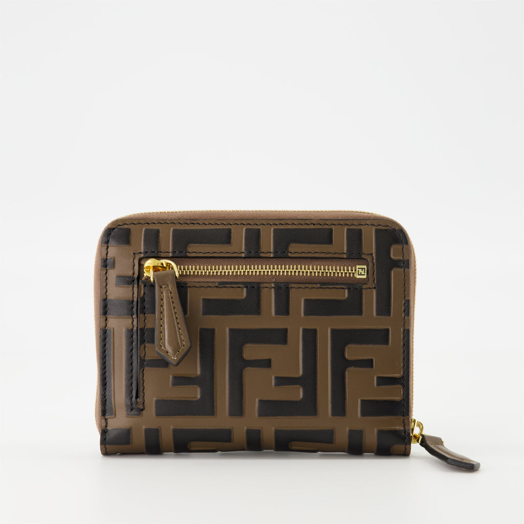 여성을 위한 펜디의 FF 다이아몬드 브라운 지퍼 지갑 이미지 - 2025년 봄/여름 시즌 - 뒷면 보기