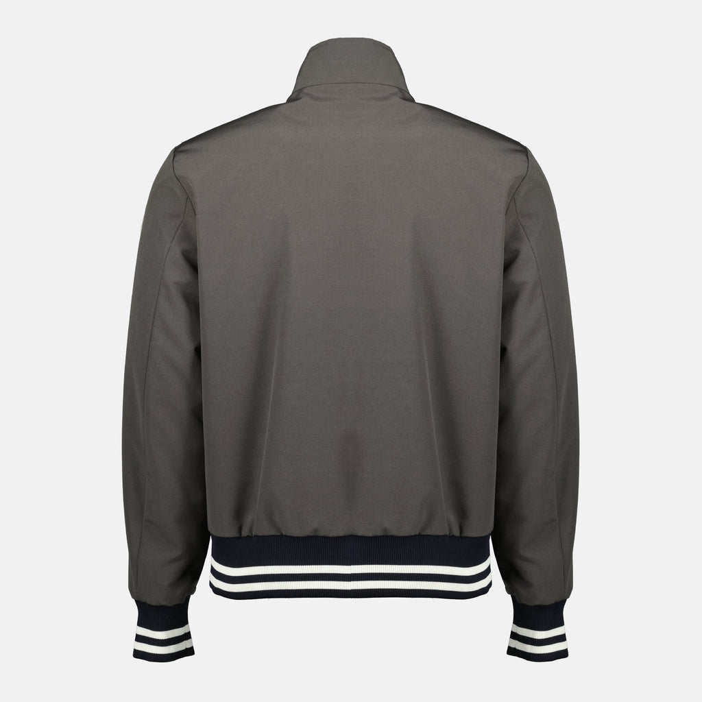 モンクレールのメンズ用プリーウールグレーリバーシブルボンバーの画像 - 季節 春夏 2026 - 詳細ビュー 1