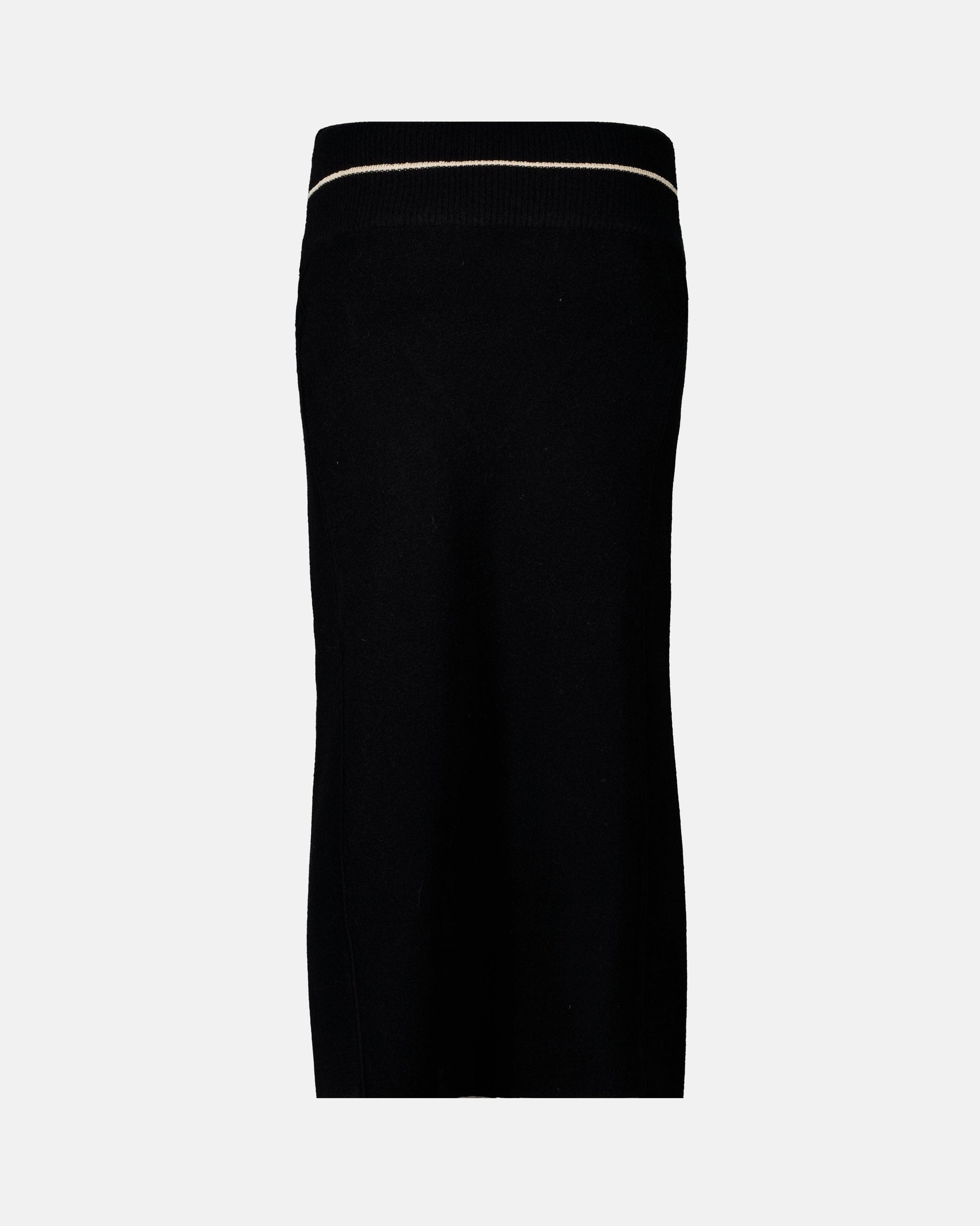 Pencil skirt, wool, elegance, sophisticated, glamorous