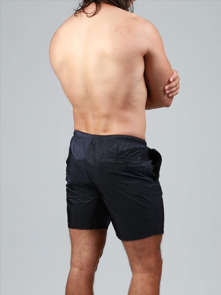 プラダの青い水着の画像（男性用）- 2021年春夏シーズン - 製品詳細の視点3