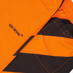 Image des shorts de bain Diag Surfer d'Off-White pour hommes - Saison Printemps-Été 2023 - Vue détaillée du produit 2