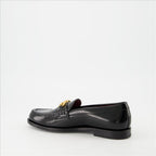 Luxury Loafers, Valentino Garavani Shoes, Black Leather Loafers, VLogo Chain, Elegant Footwear
