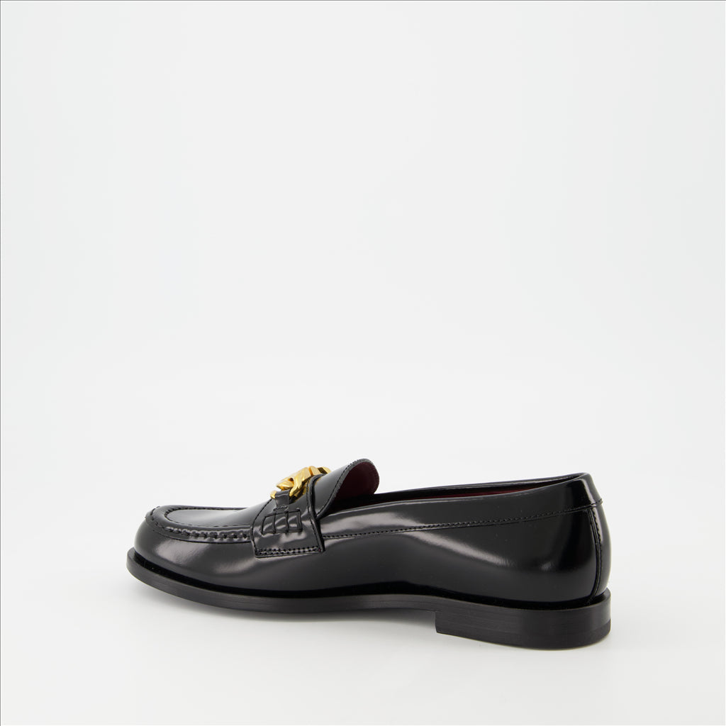 Luxury Loafers, Valentino Garavani Shoes, Black Leather Loafers, VLogo Chain, Elegant Footwear