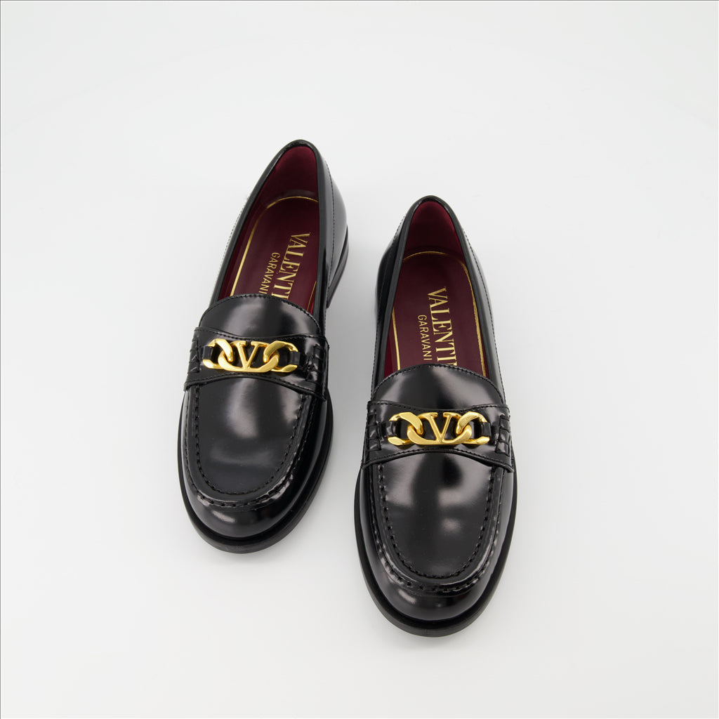 Luxury Loafers, Valentino Garavani Shoes, Black Leather Loafers, VLogo Chain, Elegant Footwear