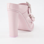 Bild der pinken Schnallen-Plateausandaletten von Alexander McQueen für Damen - Saison Frühling-Sommer 2023 - Detailansicht 7