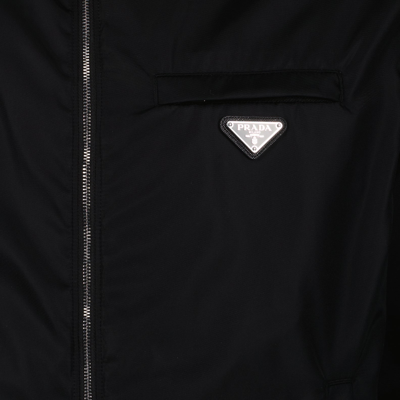 Image of Re-Nylon Jacket by Prada for Men - Season Autumn-Winter 2024 - Product detail view 2